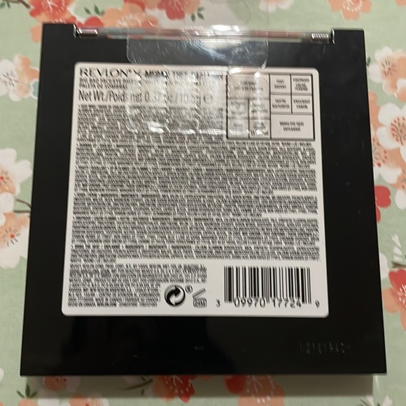 NEW Big Bad Palette Revlon X Megan Thee Stallion Eyeshadow Palette 10 colors - Picture 2 of 3